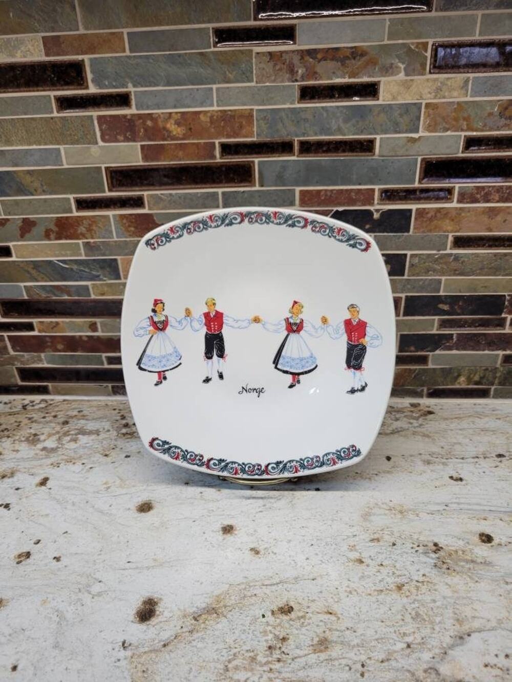 Vintage Scandinavian Folk Art Square Figgjo Flint Plate, Norge Hardanger Dancers